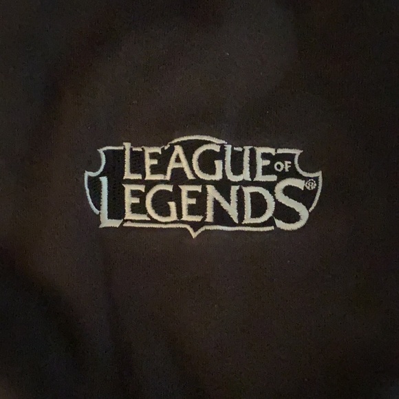 League of Legends 2014 World Championship Full Zip Sweater - Large - Picture 4 of 5
